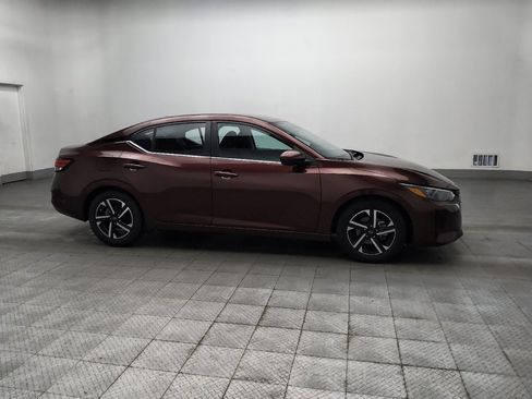Used 2024 Nissan Sentra SV FWD image 11