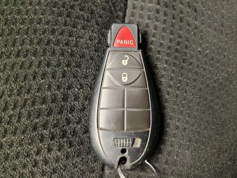 Used 2016 Dodge Grand Caravan SE w/ Quick Order Package 29E SE image 32