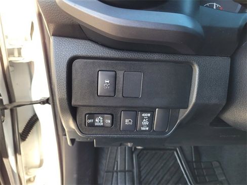 Used 2021 Toyota Tacoma TRD Off-Road image 17