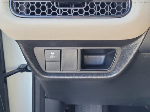 Certified 2024 Honda HR-V LX image 17