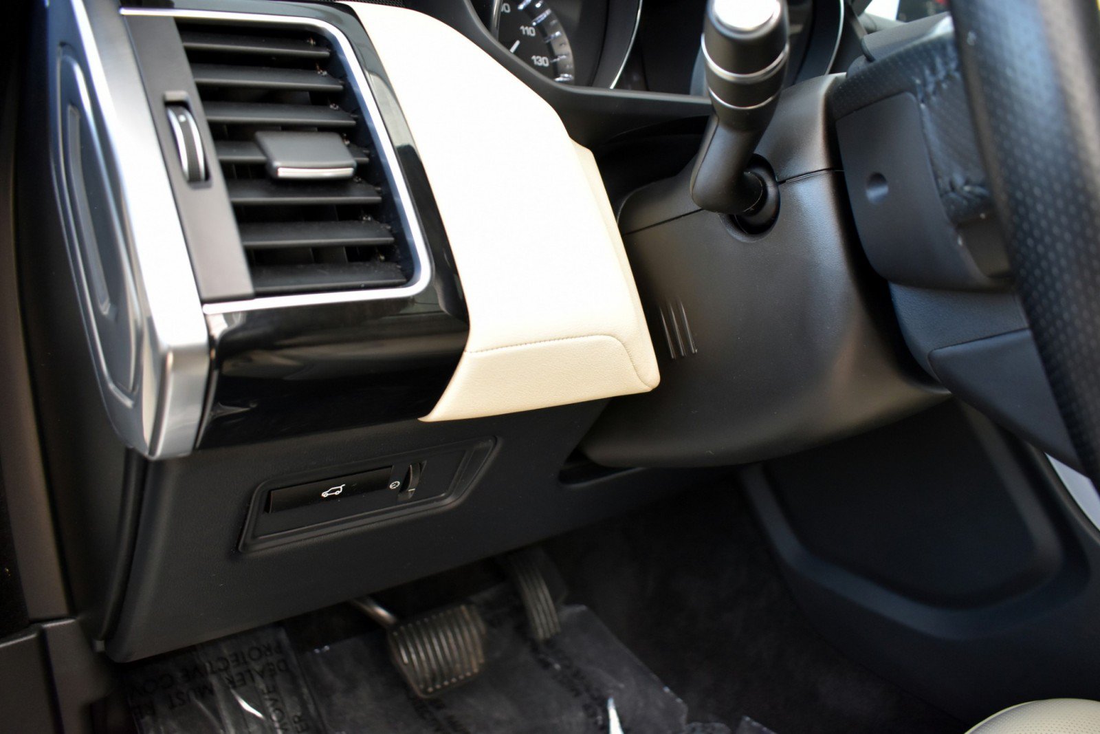 Used 2015 Land Rover Range Rover Sport HSE AWD/4WD image 24