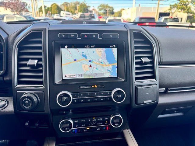 Used 2018 Ford Expedition Limited w/ Equipment Group 301A AWD/4WD image 33