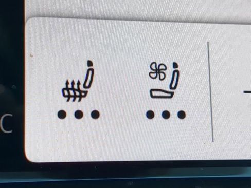 Certified 2024 Volkswagen Atlas SE image 26