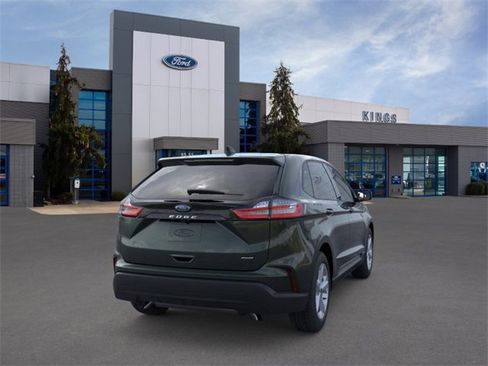 New 2024 Ford Edge SE image 8