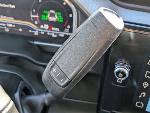 Used 2024 GMC Sierra 3500 Denali w/ Denali Reserve Package image 17