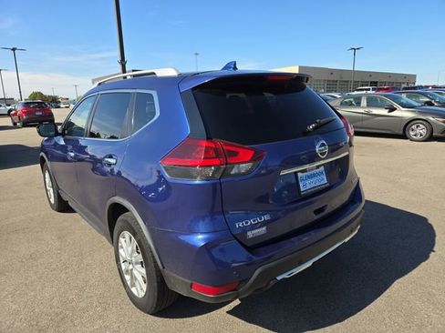 Used 2019 Nissan Rogue SV AWD/4WD image 8