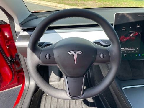 Used 2022 Tesla Model 3 Performance image 12