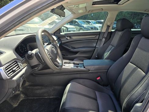 Used 2021 Honda Accord EX image 8