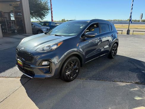 Used 2020 Kia Sportage S w/ S FWD Sunroof Package image 1