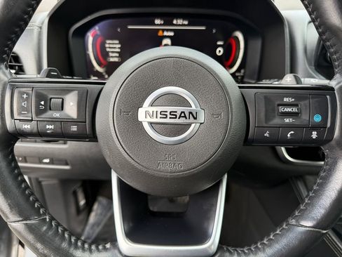 Used 2021 Nissan Rogue Platinum image 21