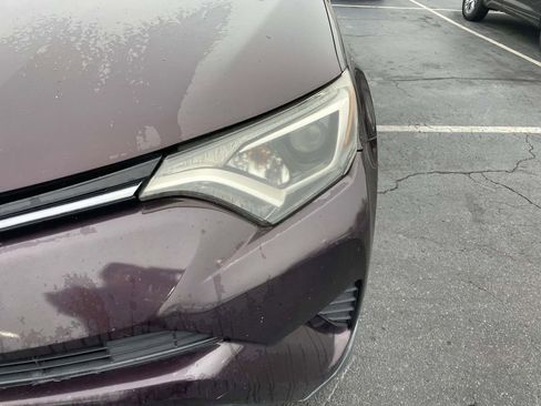 Used 2016 Toyota RAV4 LE image 13