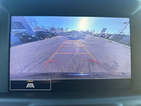 Used 2023 GMC Terrain SLT image 22