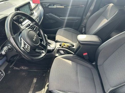 Used 2023 Kia Seltos S AWD/4WD image 12