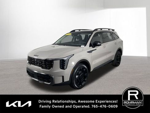 Used 2025 Kia Sorento SX image 11