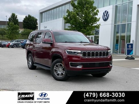 Used 2022 Jeep Wagoneer Series I w/ Convenience Group I AWD/4WD image 1
