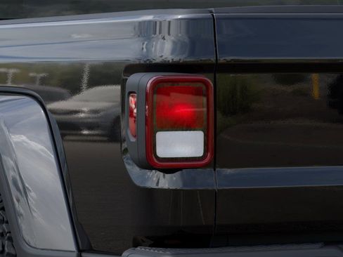 New 2025 Jeep Gladiator Sport image 9