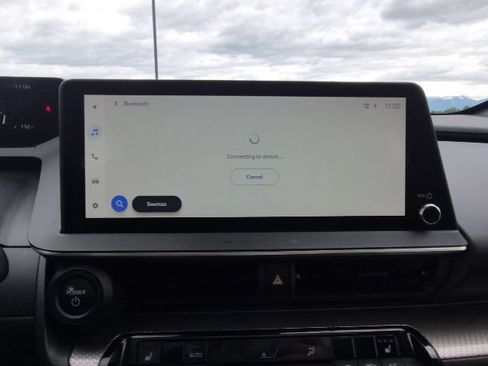 Used 2024 Toyota Prius XLE AWD/4WD image 29