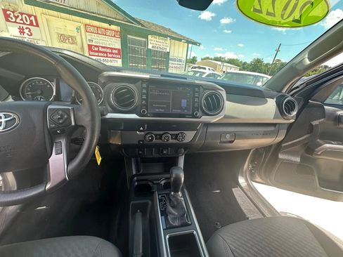 Used 2022 Toyota Tacoma SR5 image 6