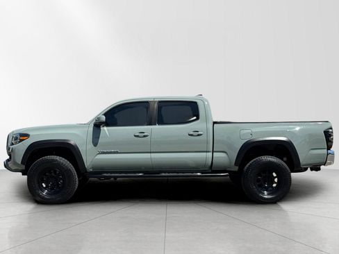 Used 2023 Toyota Tacoma TRD Off-Road w/ Black Out Package (TMS) image 6