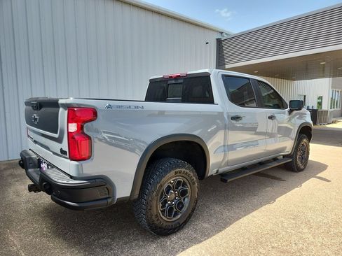 Used 2024 Chevrolet Silverado 1500 ZR2 w/ ZR2 Bison Edition AWD/4WD image 24