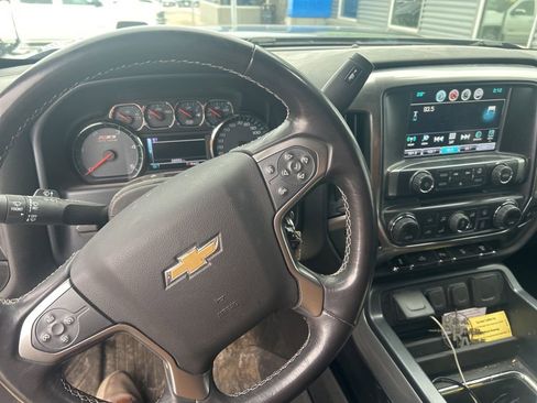 Used 2018 Chevrolet Silverado 2500 LT w/ Midnight Edition image 2