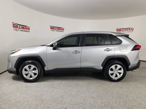 Used 2025 Toyota RAV4 LE FWD image 4