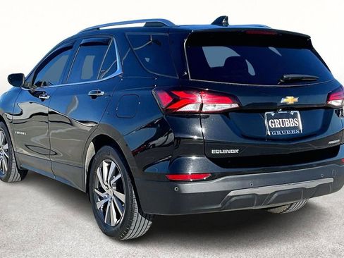 Used 2023 Chevrolet Equinox Premier image 2