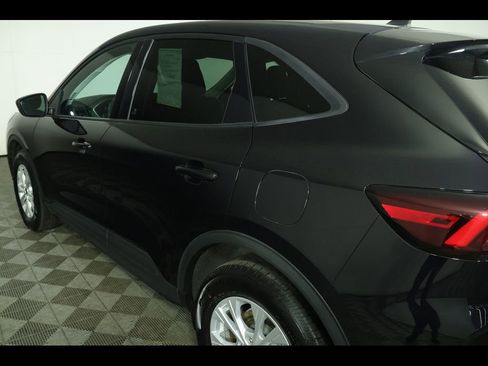 Used 2025 Ford Escape Active image 12