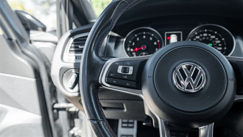 Used 2017 Volkswagen GTI Sport FWD image 28