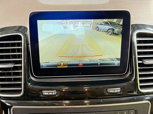 Used 2017 Mercedes-Benz GLE 350 w/ Premium 1 Package image 32