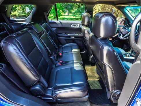 Used 2013 Ford Explorer Limited FWD image 30