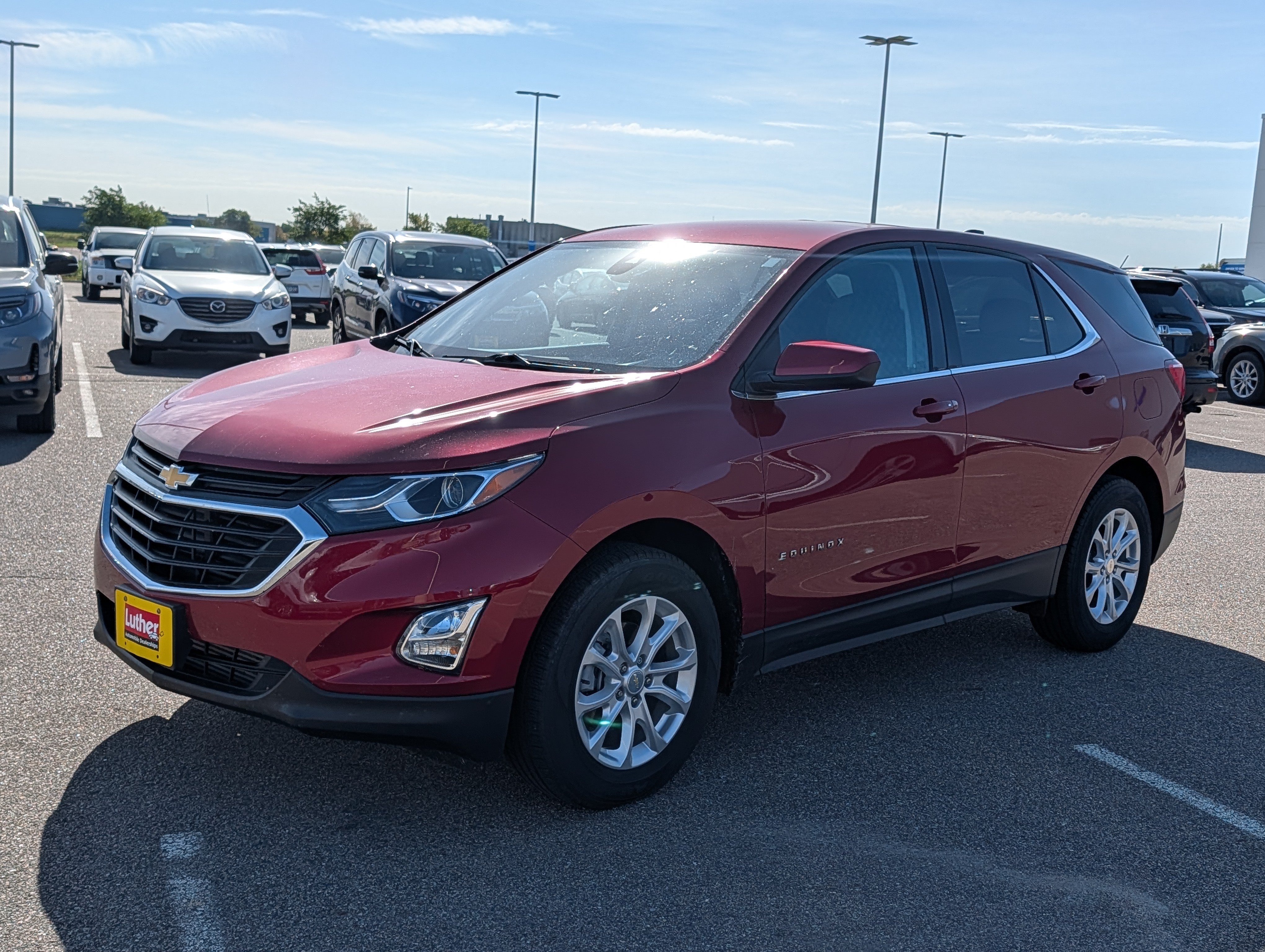 Used 2020 Chevrolet Equinox LT FWD image 2
