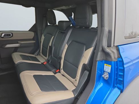 Used 2022 Ford Bronco Wildtrak image 13