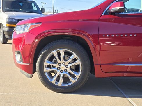 Used 2019 Chevrolet Traverse High Country image 30