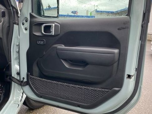 Used 2023 Jeep Wrangler Sport S w/ Cold Weather Group image 20