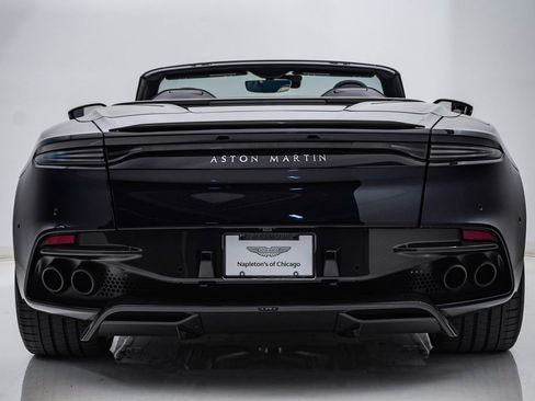 Used 2022 Aston Martin DBS Superleggera Volante RWD image 9