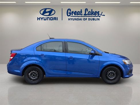 Used 2017 Chevrolet Sonic LS image 6