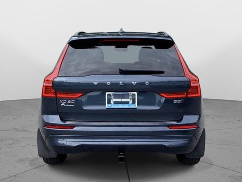 Used 2023 Volvo XC60 B5 Core w/ Climate Package AWD/4WD image 4