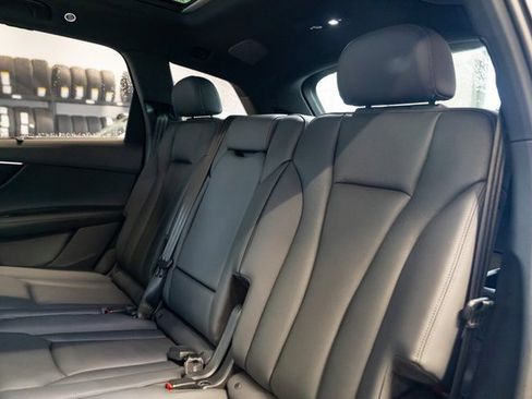 Used 2023 Audi Q7 3.0T Prestige w/ Prestige Package image 29