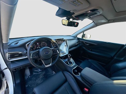 Used 2025 Subaru Outback Limited image 9