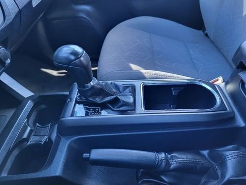 Used 2019 Toyota Tacoma TRD Off-Road image 23