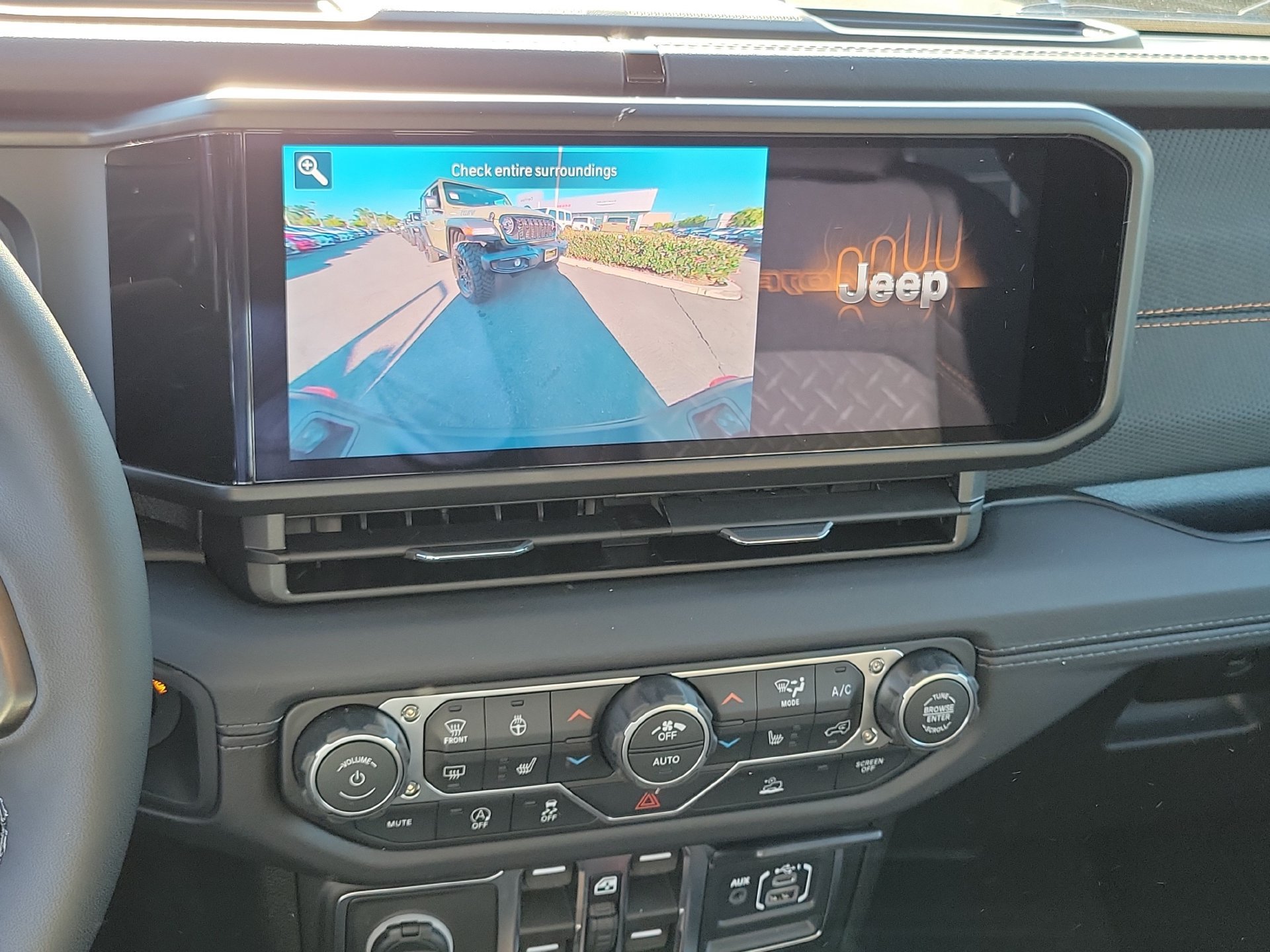 New 2026 Jeep Gladiator Mojave AWD/4WD image 9