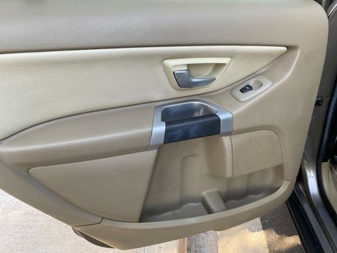 Used 2011 Volvo XC90 3.2 image 29