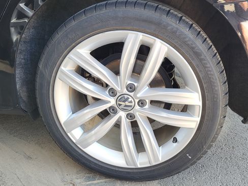 Used 2018 Volkswagen Passat 2.0T SE FWD image 5
