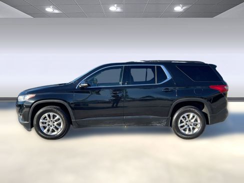 Certified 2020 Chevrolet Traverse LT image 2