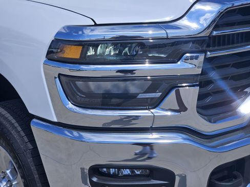 New 2026 RAM 3500 Big Horn AWD/4WD image 9