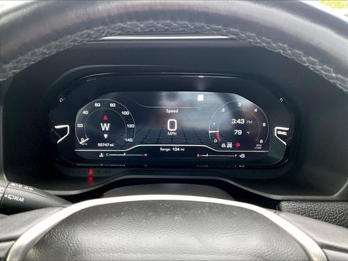 Used 2022 GMC Yukon Denali AWD/4WD image 16