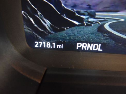 Used 2025 Ford Explorer Active image 10