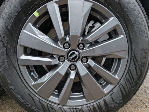 New 2025 Nissan Pathfinder SV image 6