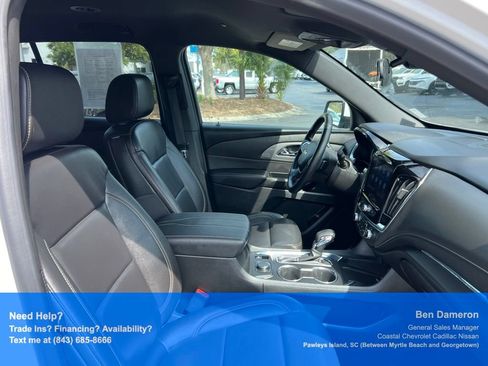 Used 2023 Chevrolet Traverse LT FWD image 24